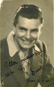 Foto con dedica autografa a sua madre - 1945