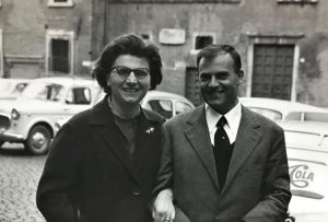 Michele ROSA con sua moglie a Roma, 1963