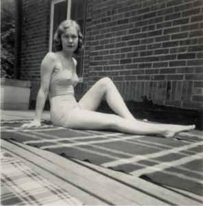 Amica in posa-2, 1955